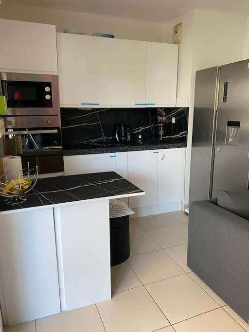 Appartement Cosy Et Chic Монпелие Екстериор снимка